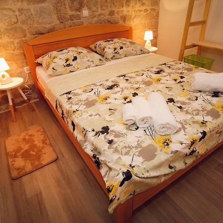 Apartment Sunce Kastela Bagian luar foto