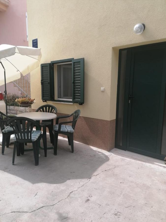 Apartment Sunce Kastela Bagian luar foto