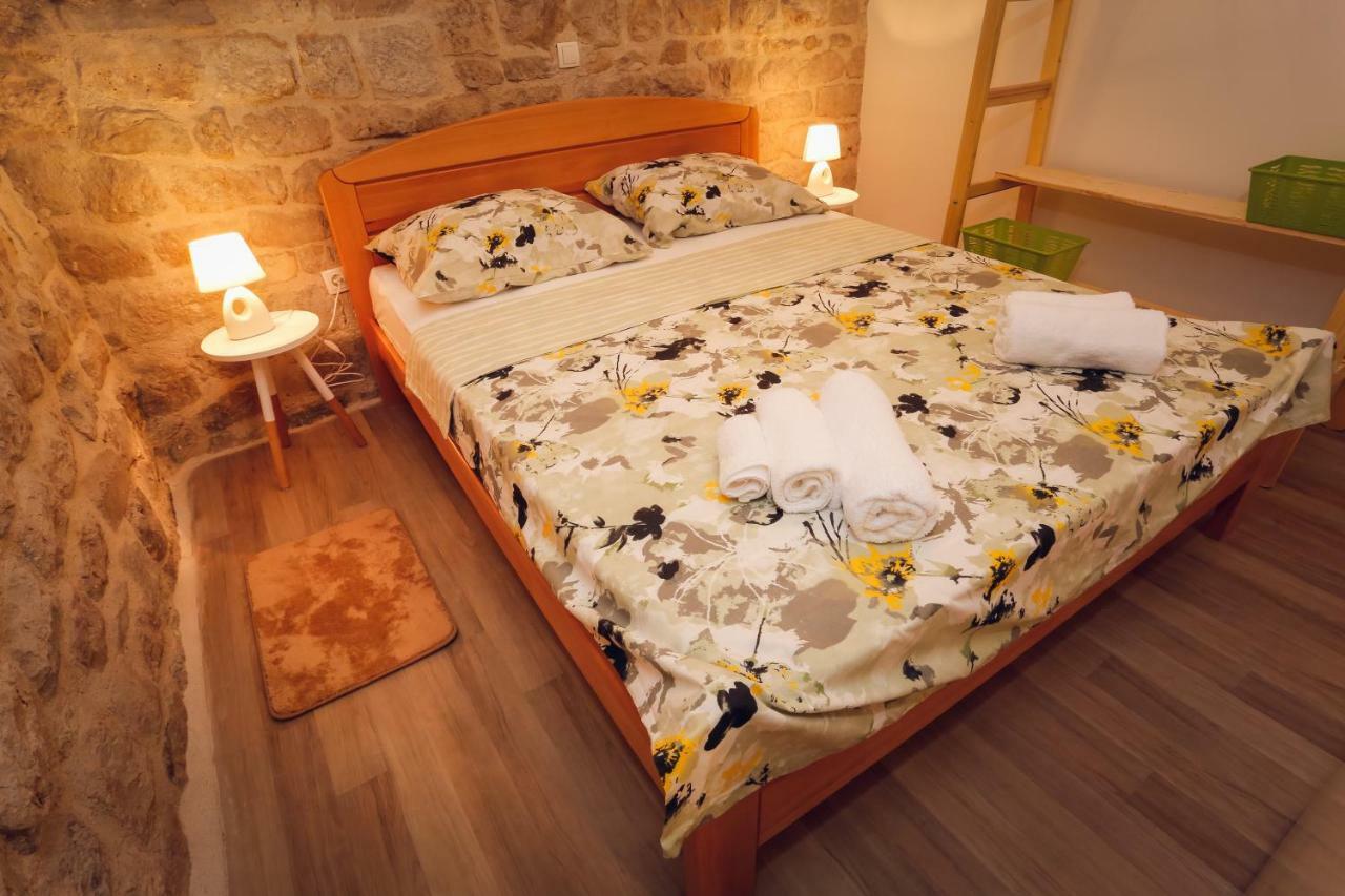 Apartment Sunce Kastela Bagian luar foto