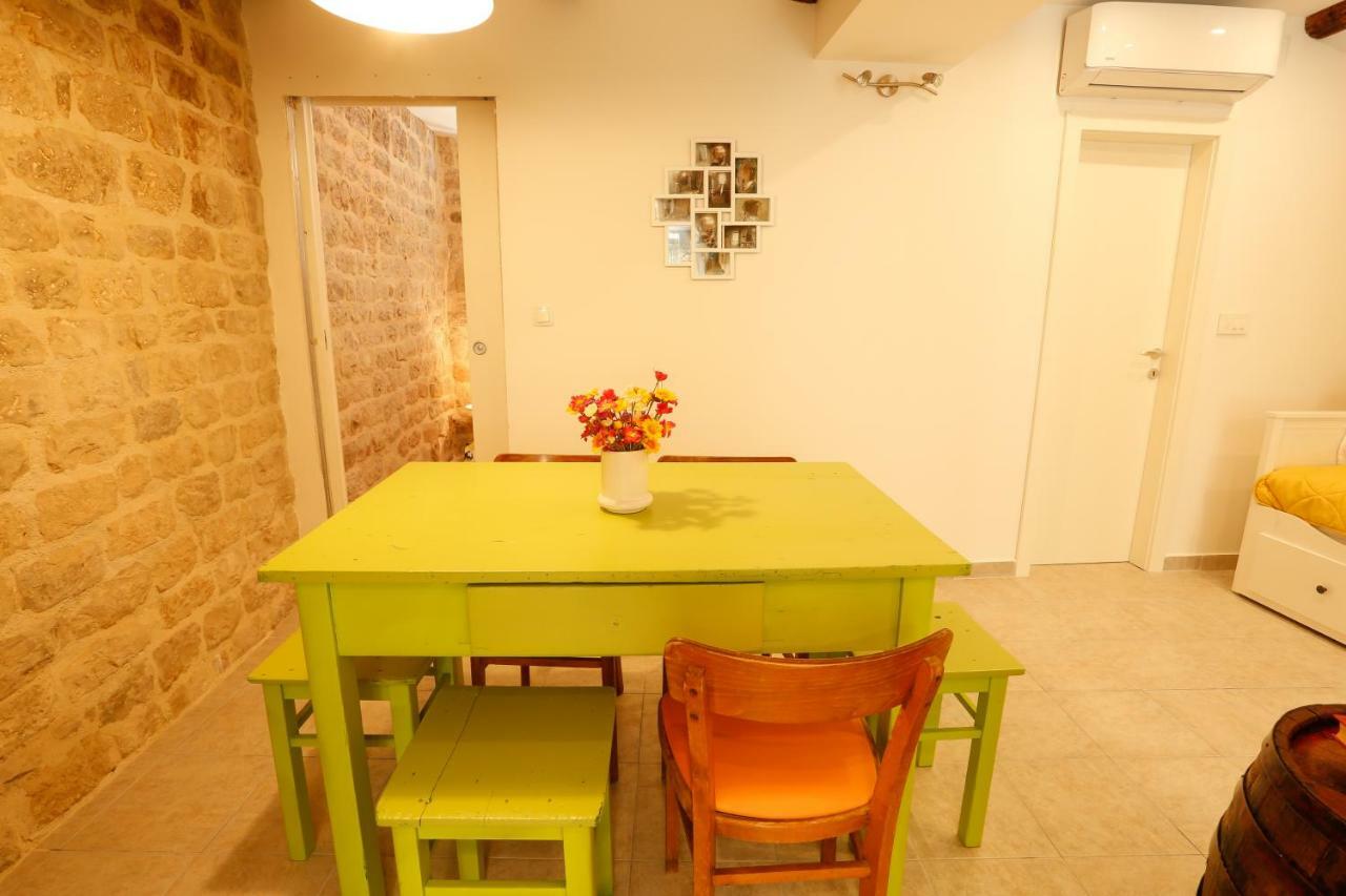 Apartment Sunce Kastela Bagian luar foto