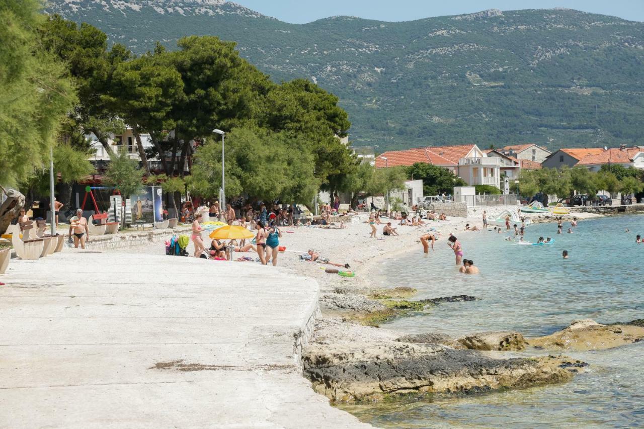 Apartment Sunce Kastela Bagian luar foto