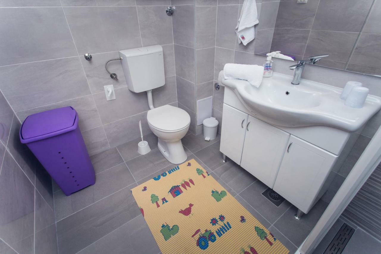 Apartment Sunce Kastela Bagian luar foto